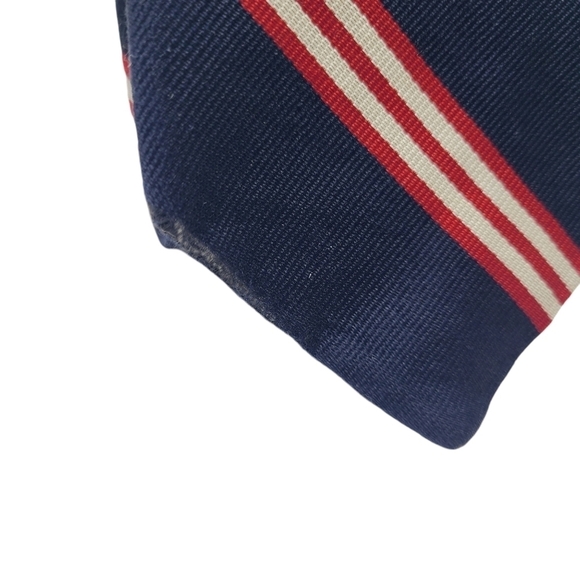 Claybrooke | Men's Vintage Classic Navy Striped Silk Necktie (One Size) - Picture 5 of 10